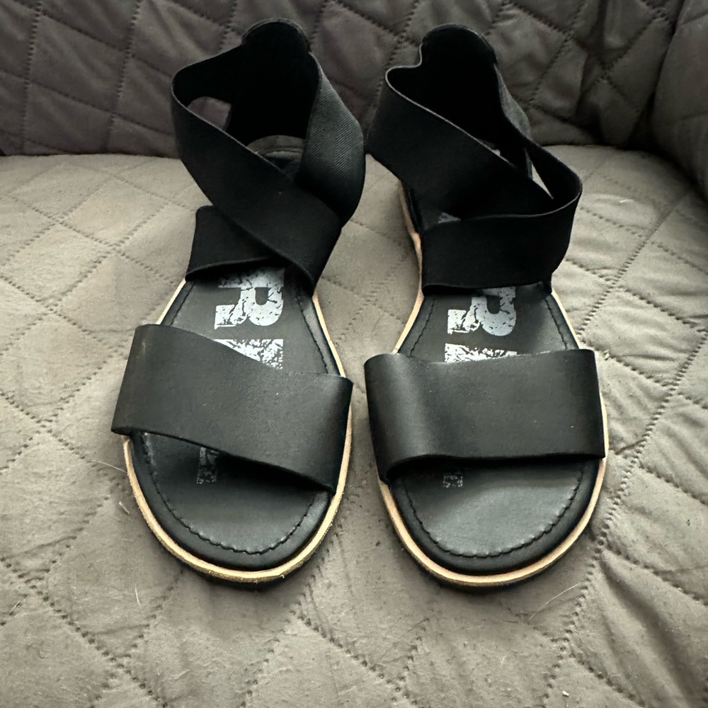 Sorel Ella sandals
